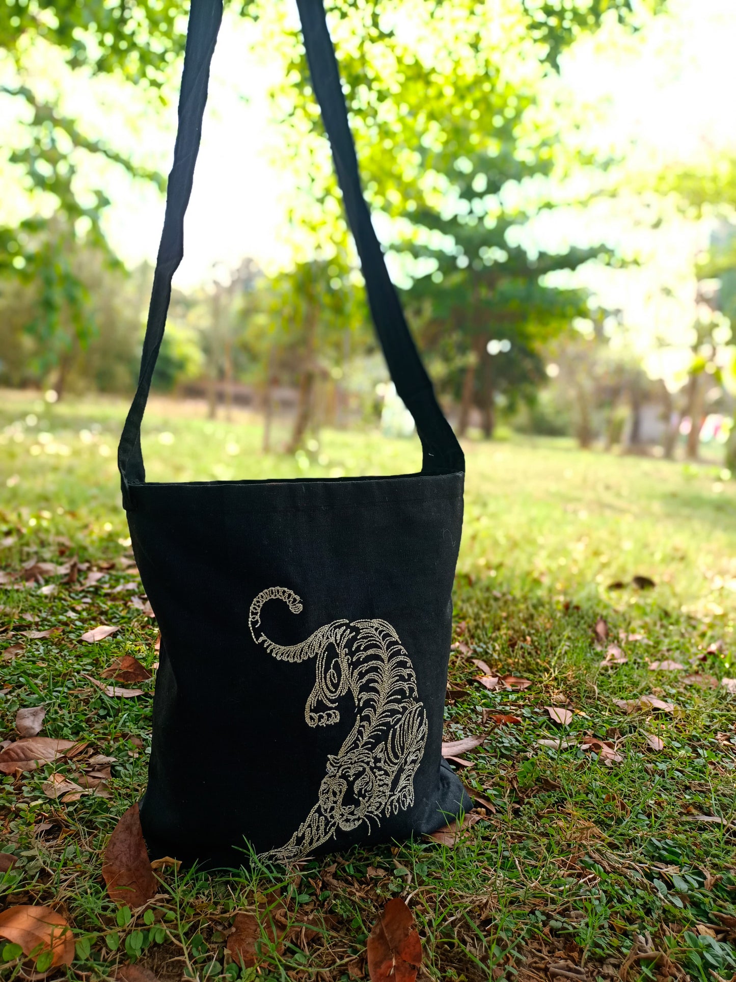 Tiger Embroidery Tote Bag
