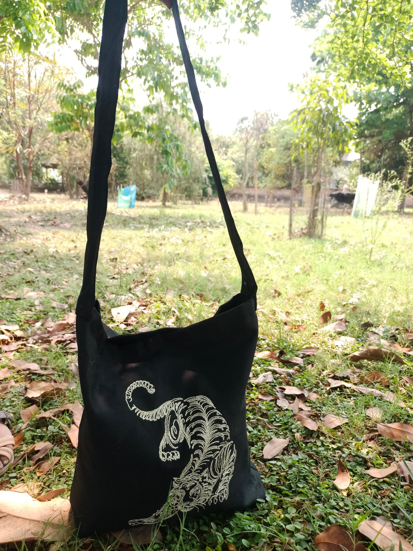 Tiger Embroidery Tote Bag